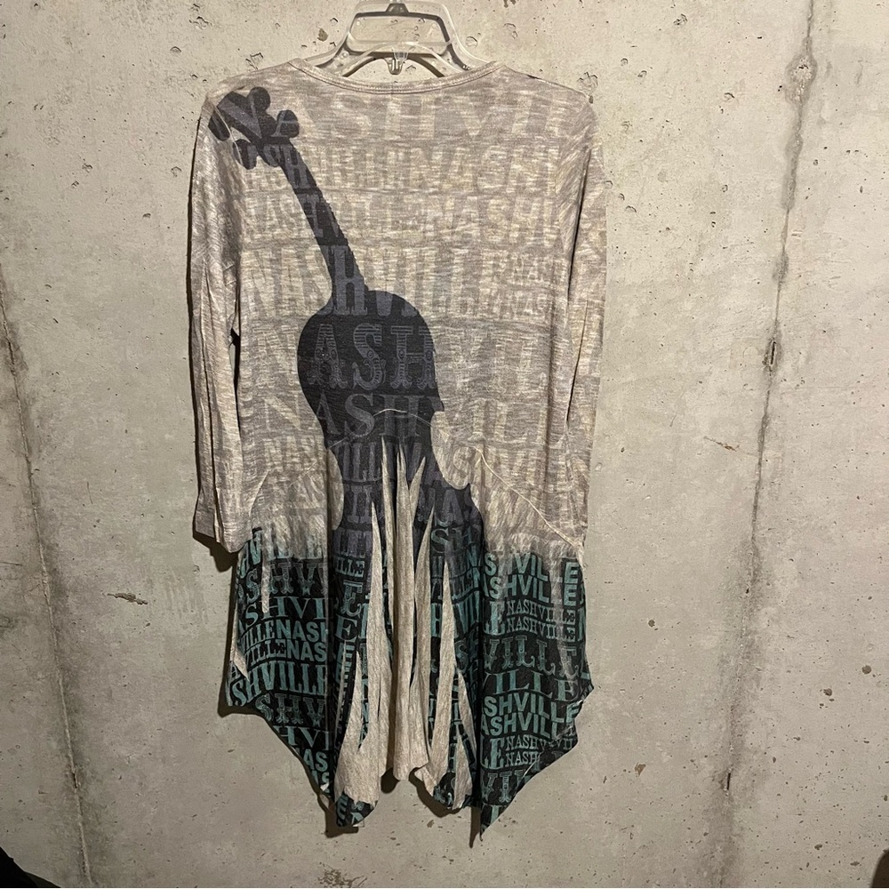 Cactus Violin Music Nashville Tunic Top Size M Multicolor Rhinestone Print - Picture 6 of 8